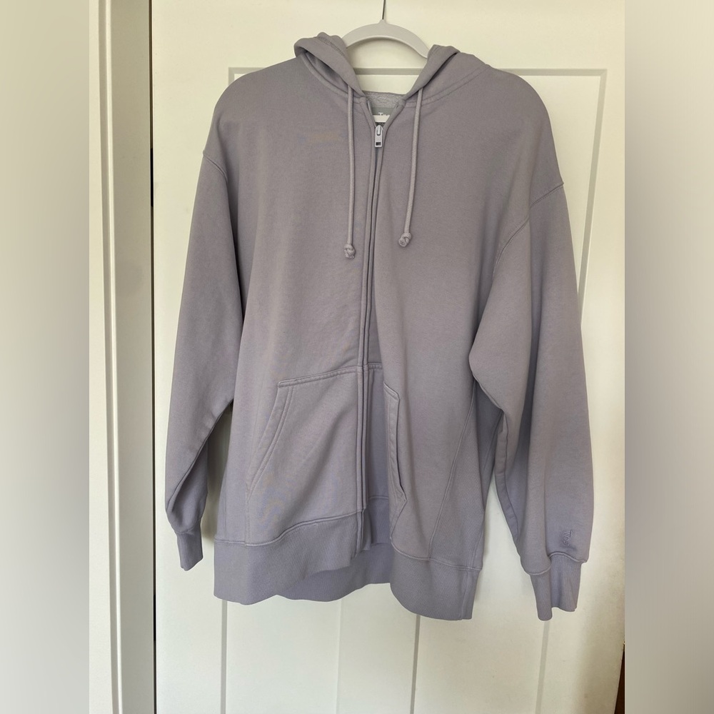 BRAND NEW ARITZIA BF SWEATSHIRT
